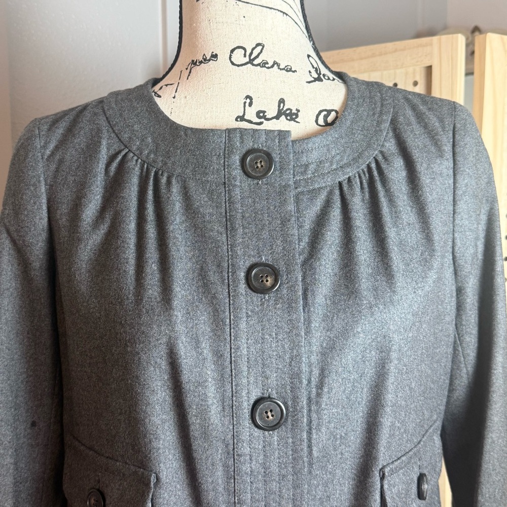 J.Crew Gray Wool Blend Cropped Jacket Size 2 Career Chic - Picture 3 of 11